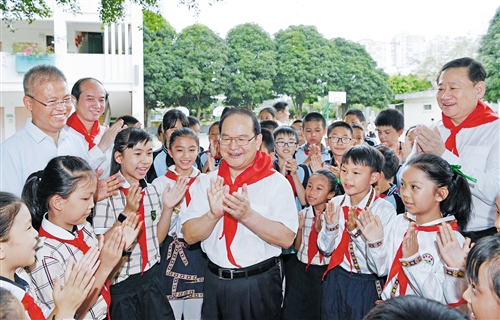 ¹�����������ͯ���조��һ��ʱ������� ��Сȫ�淢չ���������� ���ϸ���������Ӱ��� ��С����һͬο��